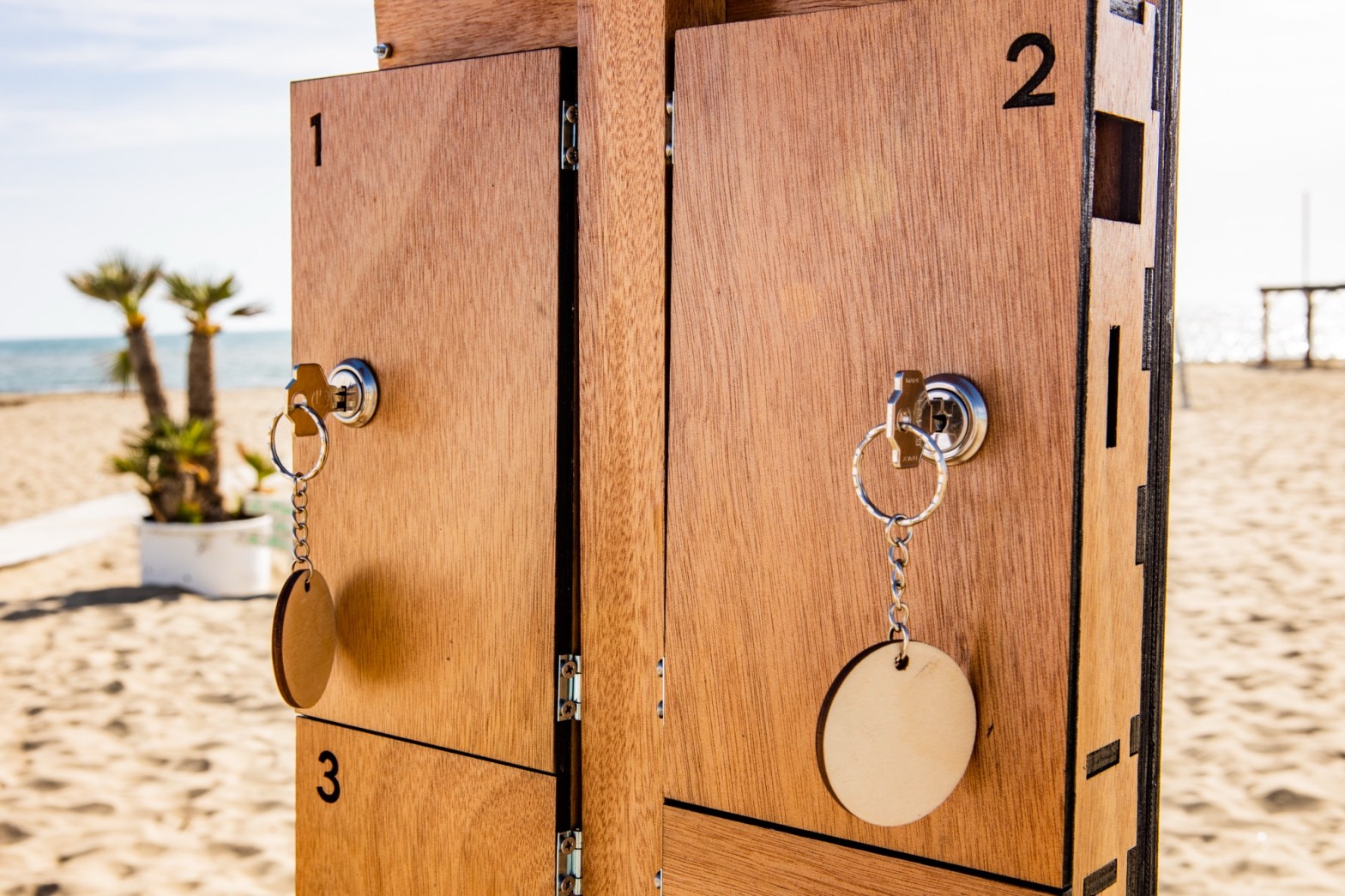 Box di ricarica numerati con serratura e chiave della colonnina ENERGY2GO